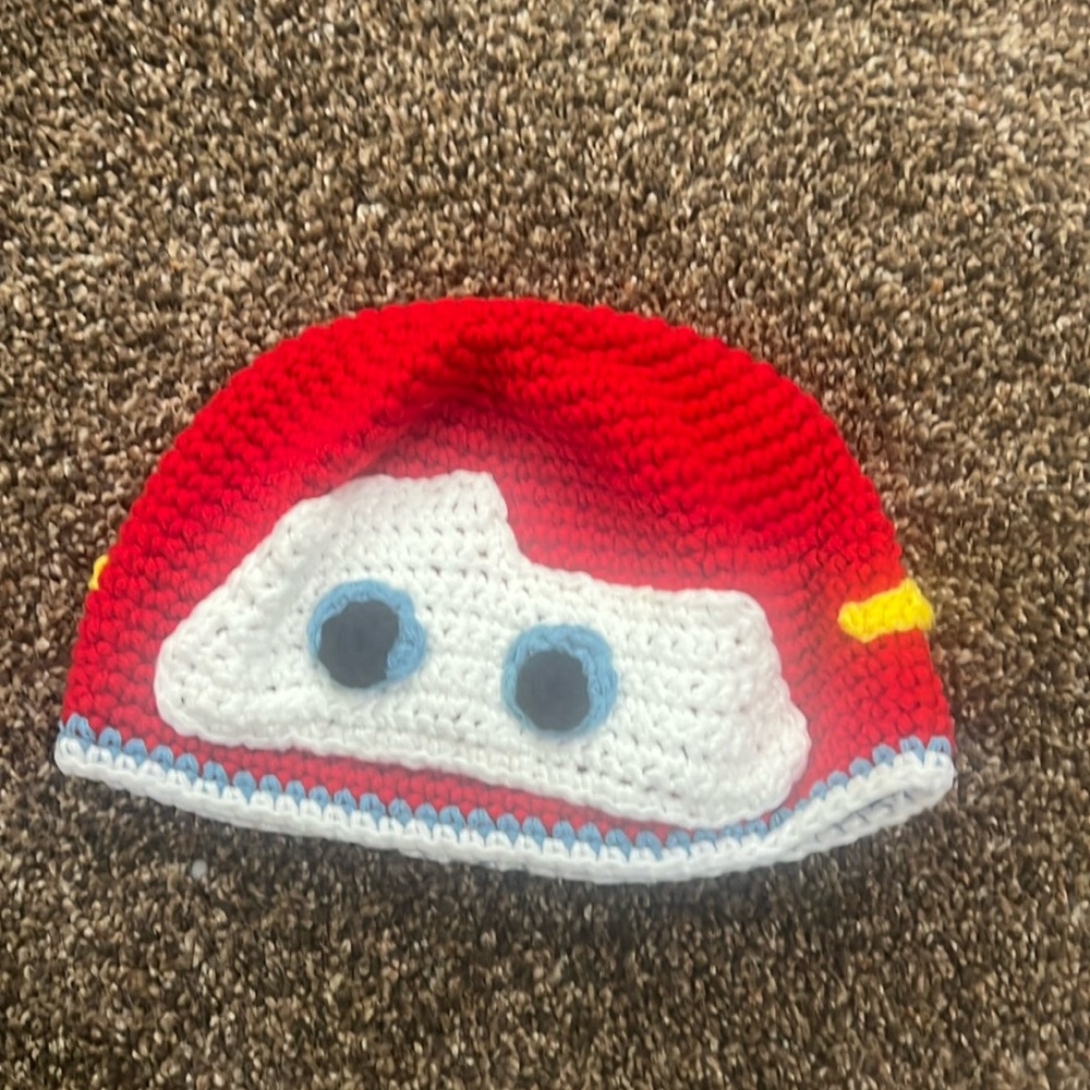 Lightning McQueen knitted hat
